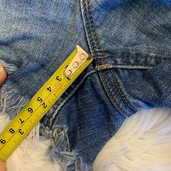 Express Cut Off Jean Shorts - Picture 13 of 13